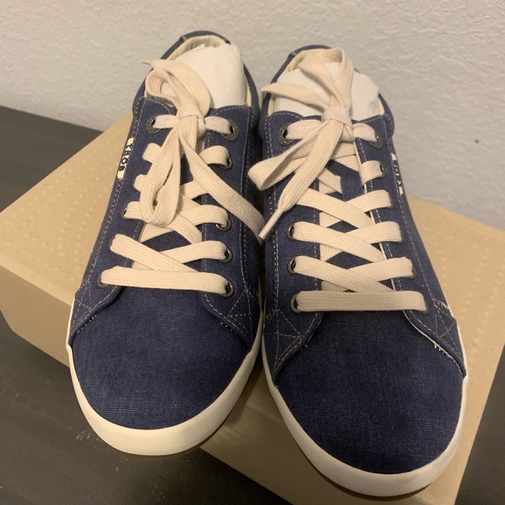 Taos Bluewash Canvas